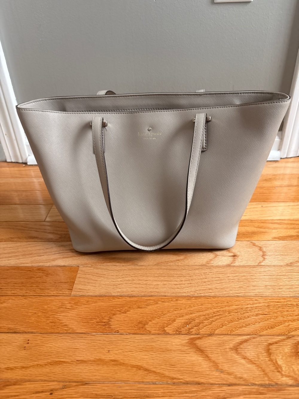 Great condition Kate Spade Gray Leather Tote Bag